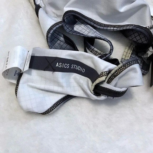 ASICS NWT Performance Top Women XS - Picture 12 of 12